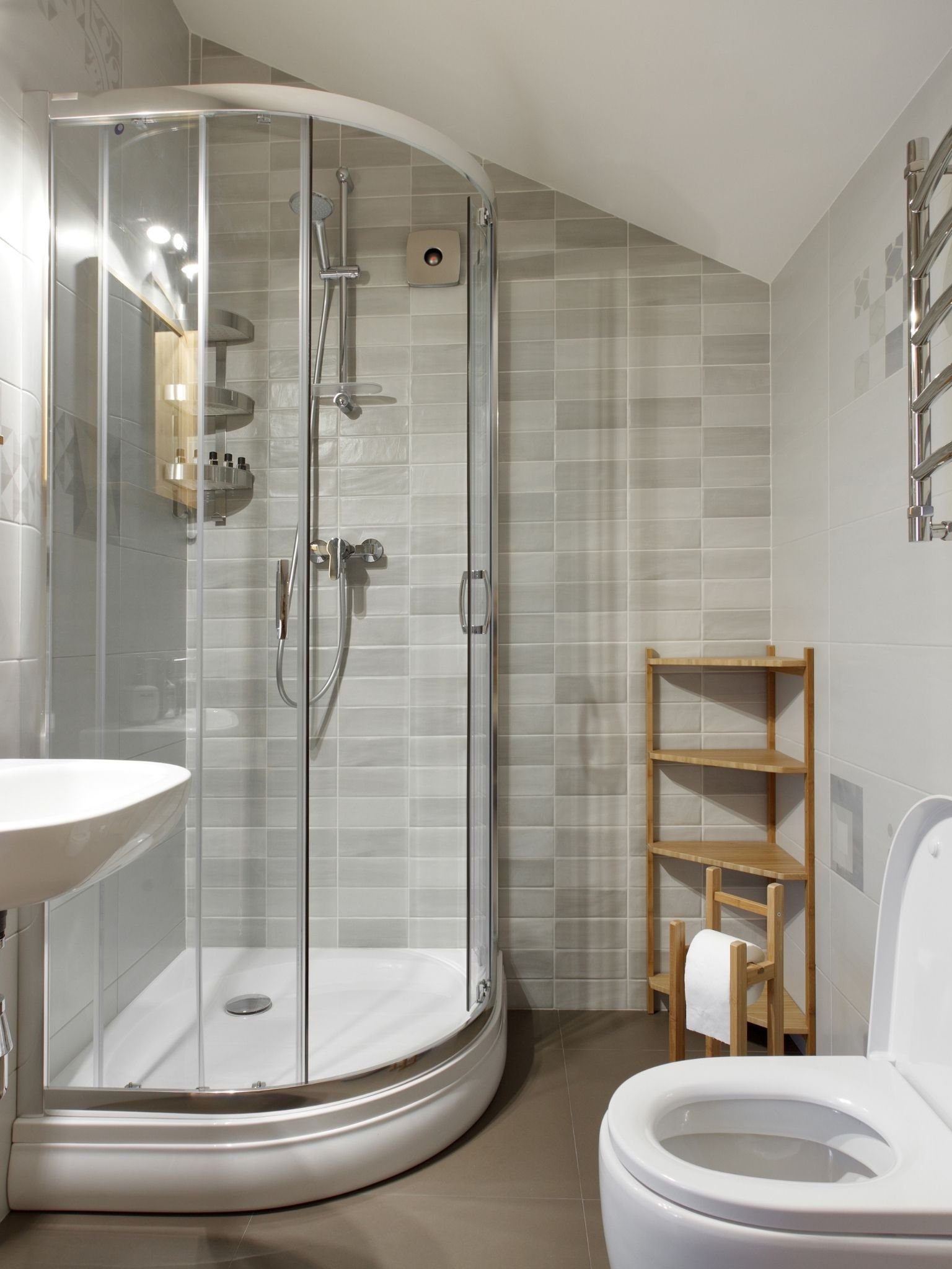 complete bathroom fitter TW1 3SU